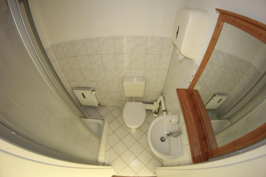 Schlafraum Apartment Берлин Екстериор снимка
